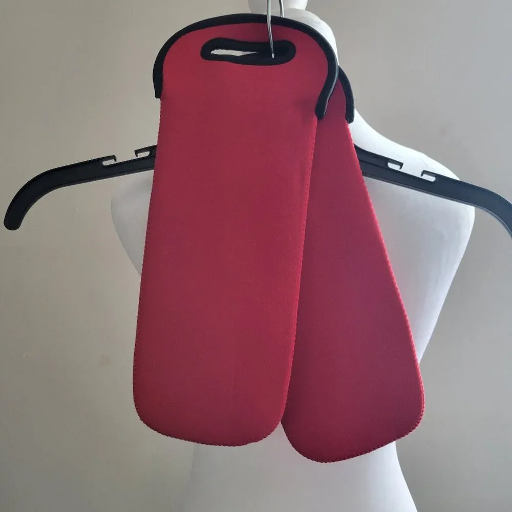 BroilPro Accessories, Wine & Carrier Totes, Red & Black Pair